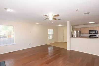 2321 Friarcreek Loop, Round Rock, TX 78664 - Photo 7