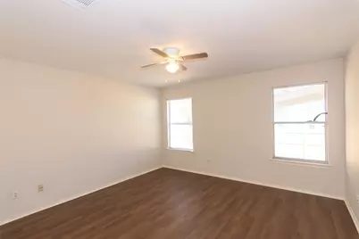 2321 Friarcreek Loop, Round Rock, TX 78664 - Photo 13
