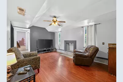 1405 Southwood Hills Drive, Taylor, TX 76574 - Photo 5