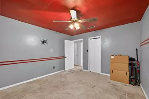 1405 Southwood Hills Dr, Taylor, TX 76574 - Photo 27