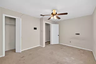 1405 Southwood Hills Dr, Taylor, TX 76574 - Photo 23