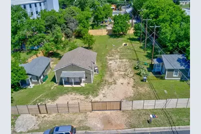 2614 Sol Wilson Avenue #A, Austin, TX 78702 - Photo 9