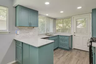 10405 Quail Ridge Dr, Austin, TX 78758 - Photo 17