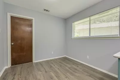 10405 Quail Ridge Drive, Austin, TX 78758 - Photo 15
