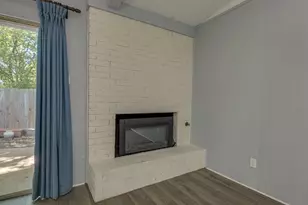 10405 Quail Ridge Dr, Austin, TX 78758 - Photo 11