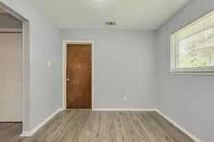 10405 Quail Ridge Dr, Austin, TX 78758 - Photo 21