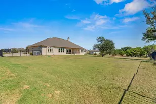 105 Stone Pony, Liberty Hill, TX 78642 - Photo 39