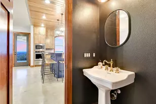 910 Plant Lady Ln, Dripping Springs, TX 78620 - Photo 11