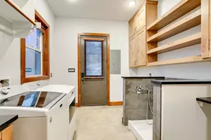 910 Plant Lady Ln, Dripping Springs, TX 78620 - Photo 19