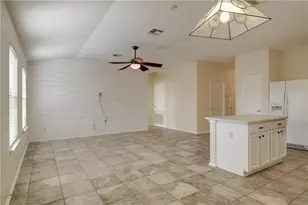 113 Spur Cove, Kyle, TX 78640 - Photo 11