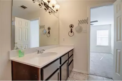 113 Spur Cove, Kyle, TX 78640 - Photo 17