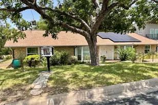 1706 Windoak Dr, Austin, TX 78741 - Photo 1