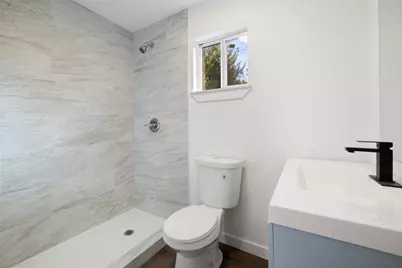 707 W 7th Street, Taylor, TX 76574 - Photo 29