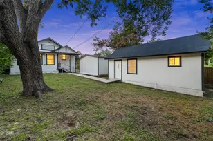 707 W 7th St, Taylor, TX 76574 - Photo 23