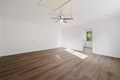 707 W 7th Street, Taylor, TX 76574 - Photo 25