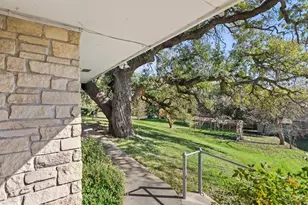 601 Sandringham Cir, Austin, TX 78704 - Photo 11