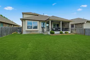 305 Lightcliff St, Hutto, TX 78634 - Photo 3