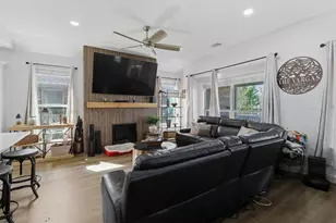 305 Lightcliff St, Hutto, TX 78634 - Photo 9