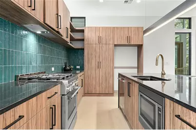 219 Lessin Lane #Unit 6, Austin, TX 78704 - Photo 3