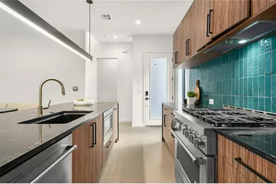 219 Lessin Lane #Unit 6, Austin, TX 78704 - Photo 5