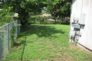 12407 Tree Line Dr, Austin, TX 78729 - Photo 13