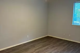 12407 Tree Line Dr, Austin, TX 78729 - Photo 11