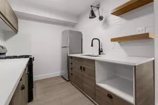 505 W 7th St, Austin, TX 78701 - Photo 9