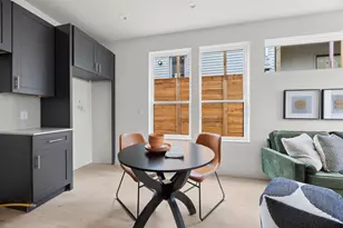 1709 Maple Ave, Austin, TX 78702 - Photo 11