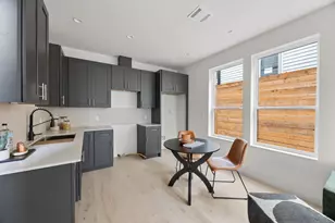 1709 Maple Ave, Austin, TX 78702 - Photo 3