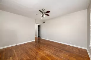 1300 Harriet Ct, Austin, TX 78756 - Photo 13