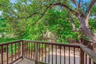 1159 Navasota St, Austin, TX 78702 - Photo 15