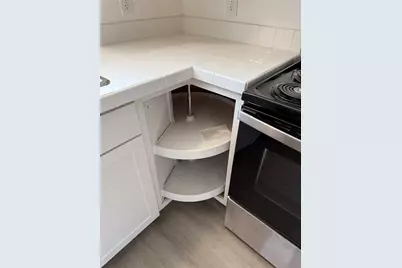 404 Lee Street, Smithville, TX 78957 - Photo 5