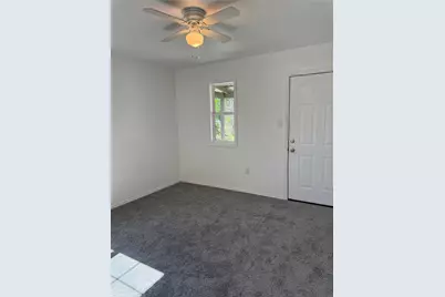 404 Lee Street, Smithville, TX 78957 - Photo 11