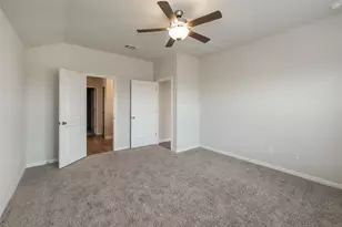 1014 Round Bale Rd, Hutto, TX 78634 - Photo 9