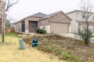 145 Miracle Dr, Jarrell, TX 76537 - Photo 3