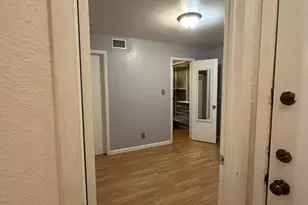 2500 Burleson Rd, Austin, TX 78741 - Photo 9