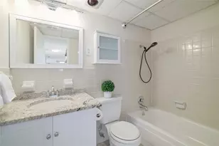 1800 Lavaca St, Austin, TX 78701 - Photo 9