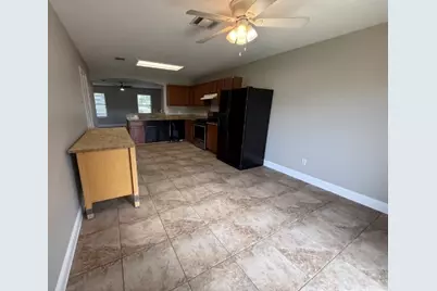 213 Spring Branch Drive, Kyle, TX 78640 - Photo 7