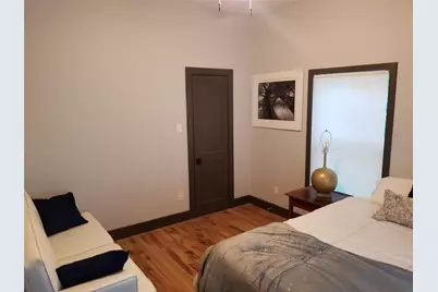 410 E Milam Avenue, Round Rock, TX 78664 - Photo 17