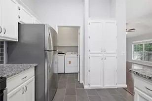 2922 Wickersham Ln, Austin, TX 78741 - Photo 19