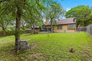 2922 Wickersham Ln, Austin, TX 78741 - Photo 25