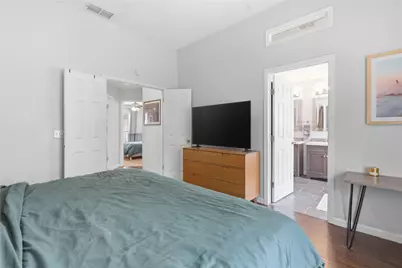 2922 Wickersham Lane, Austin, TX 78741 - Photo 17