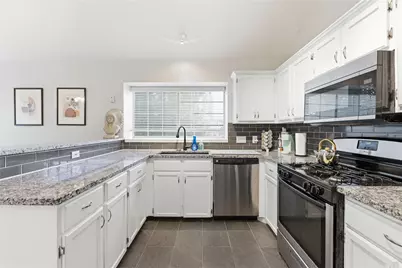 2922 Wickersham Lane, Austin, TX 78741 - Photo 13