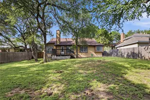 2922 Wickersham Ln, Austin, TX 78741 - Photo 15