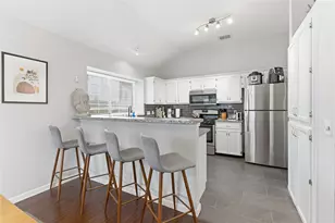 2922 Wickersham Ln, Austin, TX 78741 - Photo 15