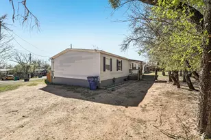 837 Southwood Dr, Horseshoe Bay, TX 78657 - Photo 3
