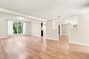 606 Harmons Way, San Marcos, TX 78666 - Photo 9
