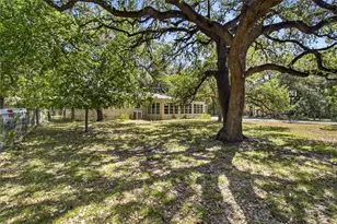 606 Harmons Way, San Marcos, TX 78666 - Photo 31
