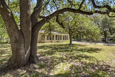 606 Harmons Way, San Marcos, TX 78666 - Photo 3
