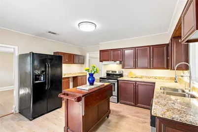 606 Harmons Way, San Marcos, TX 78666 - Photo 15